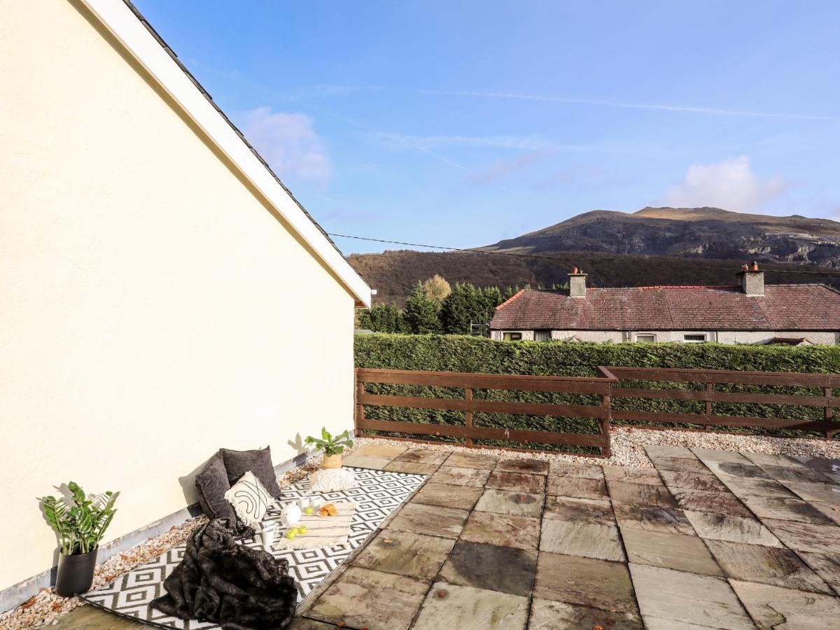 Maesteg - Llanberis Caernarfon Ngoại thất bức ảnh